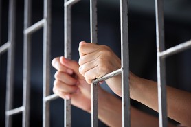 Un bărbat a stat închis 27 de ani pentru o crimă pe care n-a comis-o